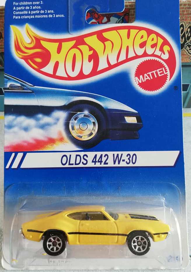 HOT WHEELS #267 YELLOW OLDSMOBILE OLDS 442 W-30 7SP WHEELS BLUE CARD 