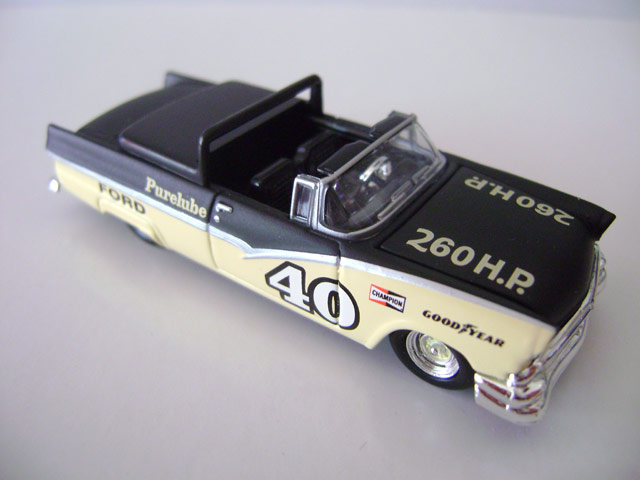 crown victoria hot wheels