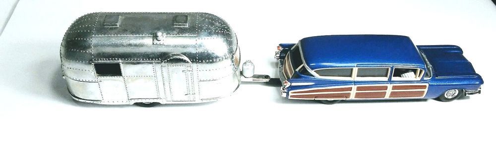 1:64 Hot Wheels Airstream Dream Vehicle Set - Sealed - 29216
