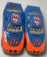 Finer (left) vs dull (right) variants