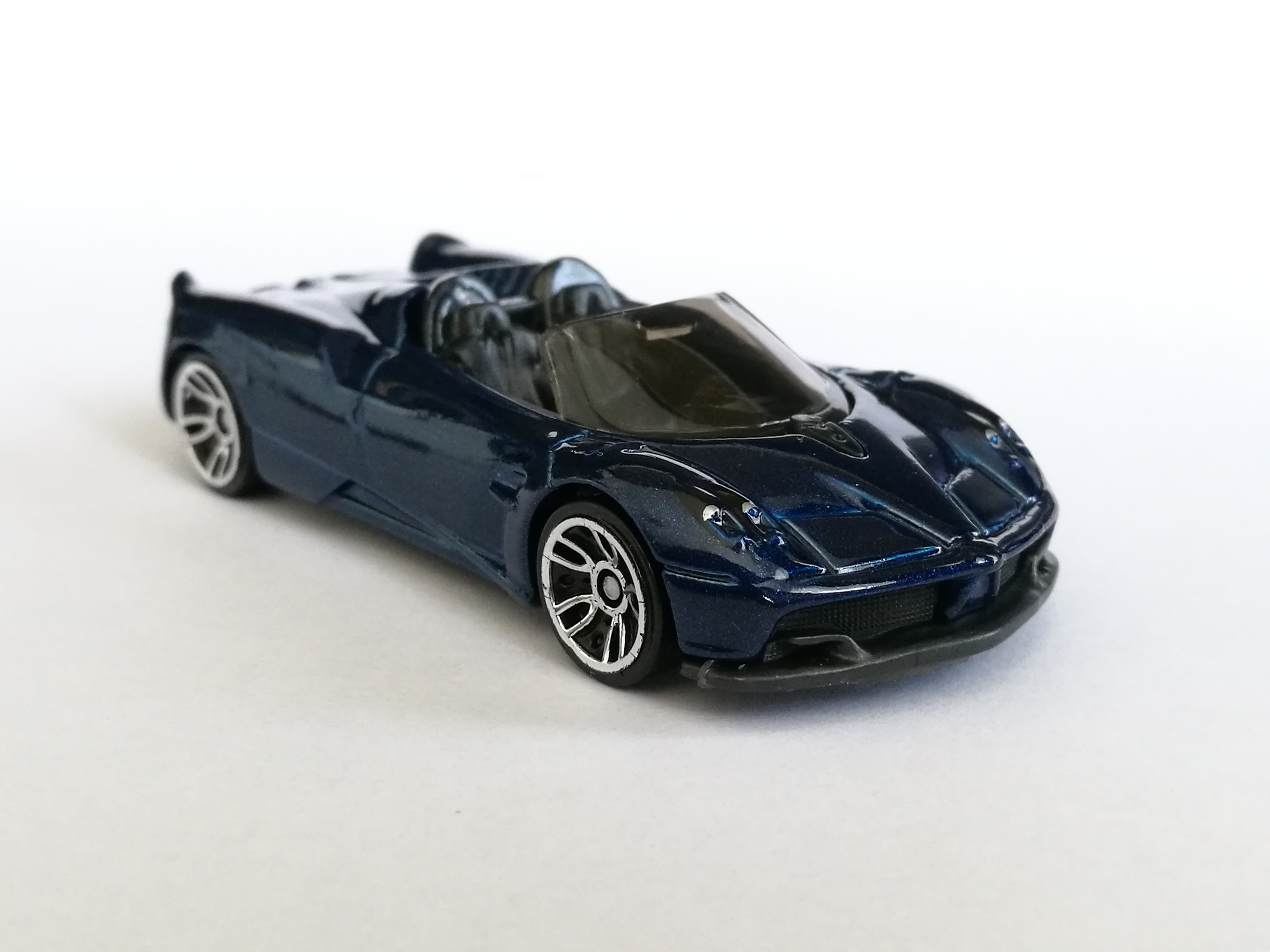 Details about   2020 HOT WHEELS ~ HW ROADSTERS 5/5 ~ '17 PAGANI HUAYRA ROADSTER ~ 241/250