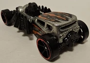 2017 FBH88 ZAMAK StreetCreeper o5r.jpg (458 KB) is this a Dual 2 engine Car ?