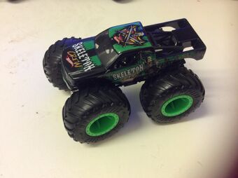 hot wheels monster truck skeleton crew