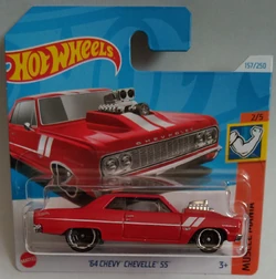 Hot Wheels '64 Chevy Chevelle SS - Modello Pressofuso Scala 1/64 - Serie Muscle Mania 2/5 - Colore Rosso Con Strisce Bianche