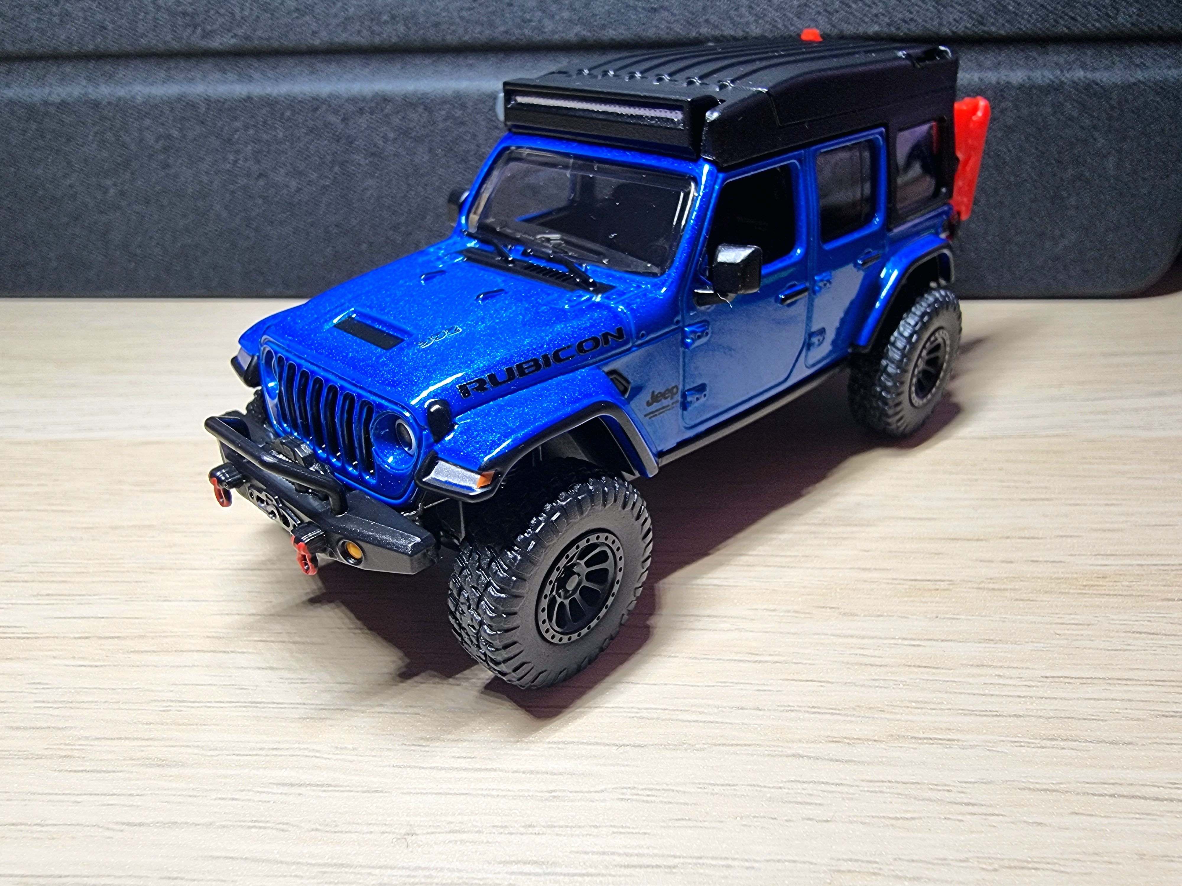 Hot wheels 17 deals jeep wrangler blue