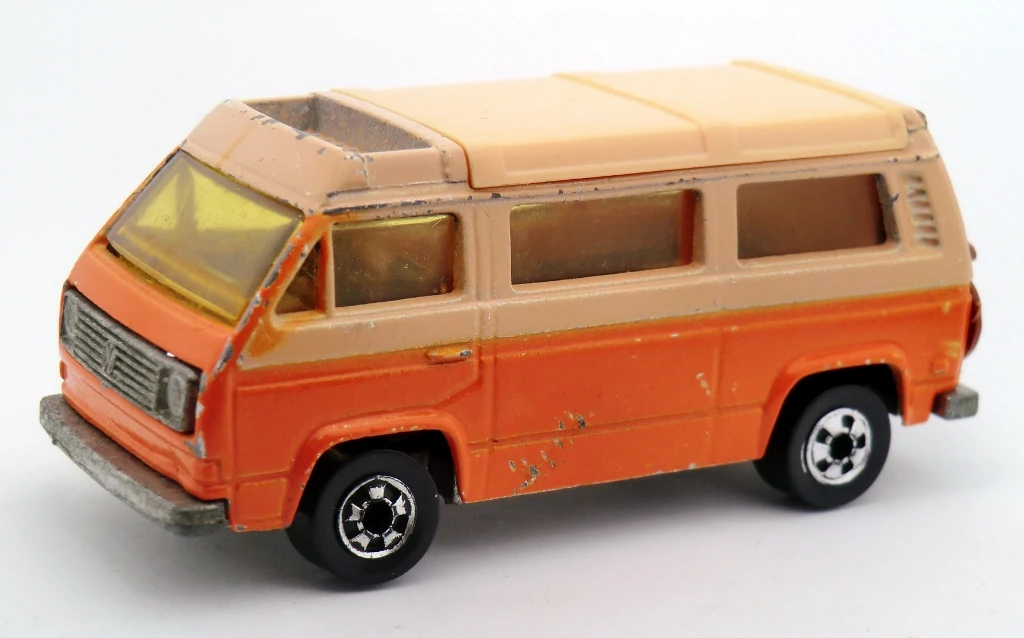 1982 Sunagon (Orange &Amp; Tan)