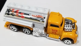 Hauler liquid Orange Truck