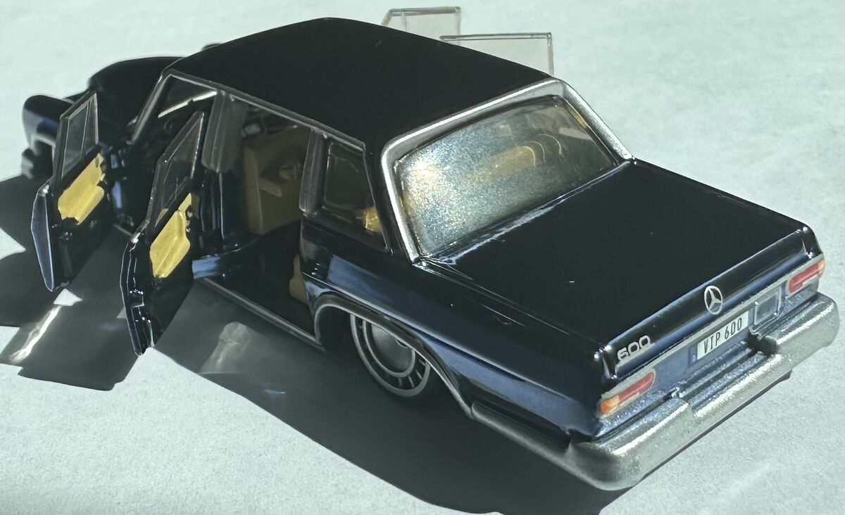 ホットウィール RLC 1964 Mercedes-Benz 600 Hot Wheels RLC Exclusive 1964 Mercedes-Benz 600 | Mattel