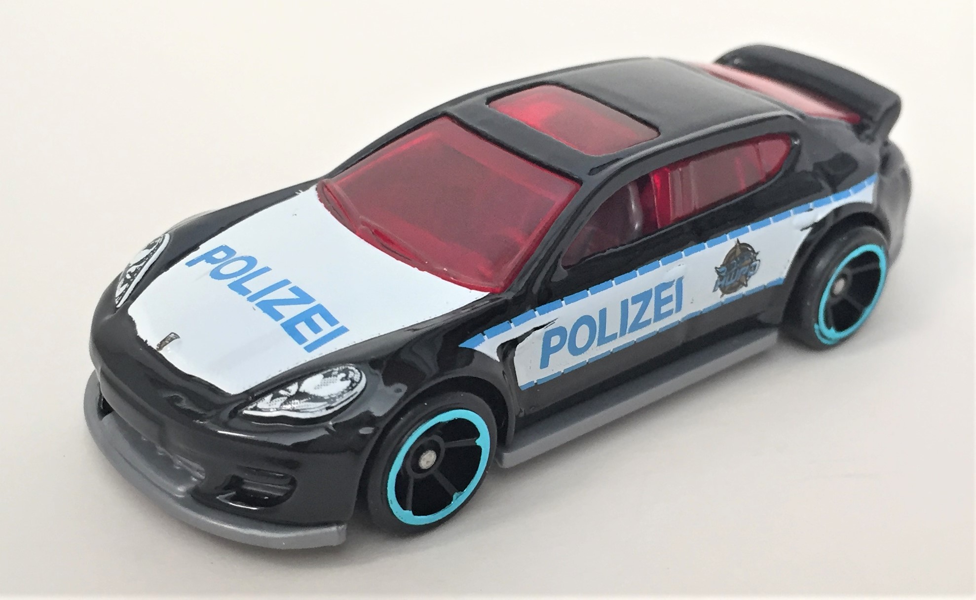 Hot wheels discount porsche panamera police