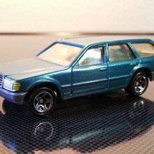 hot wheels mercedes 300td