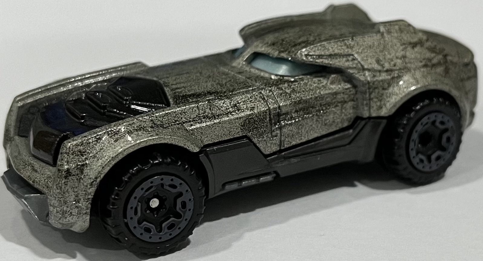 Carrinho Hot Wheels Batman: Arkham Knight Batmobile Ed 2021