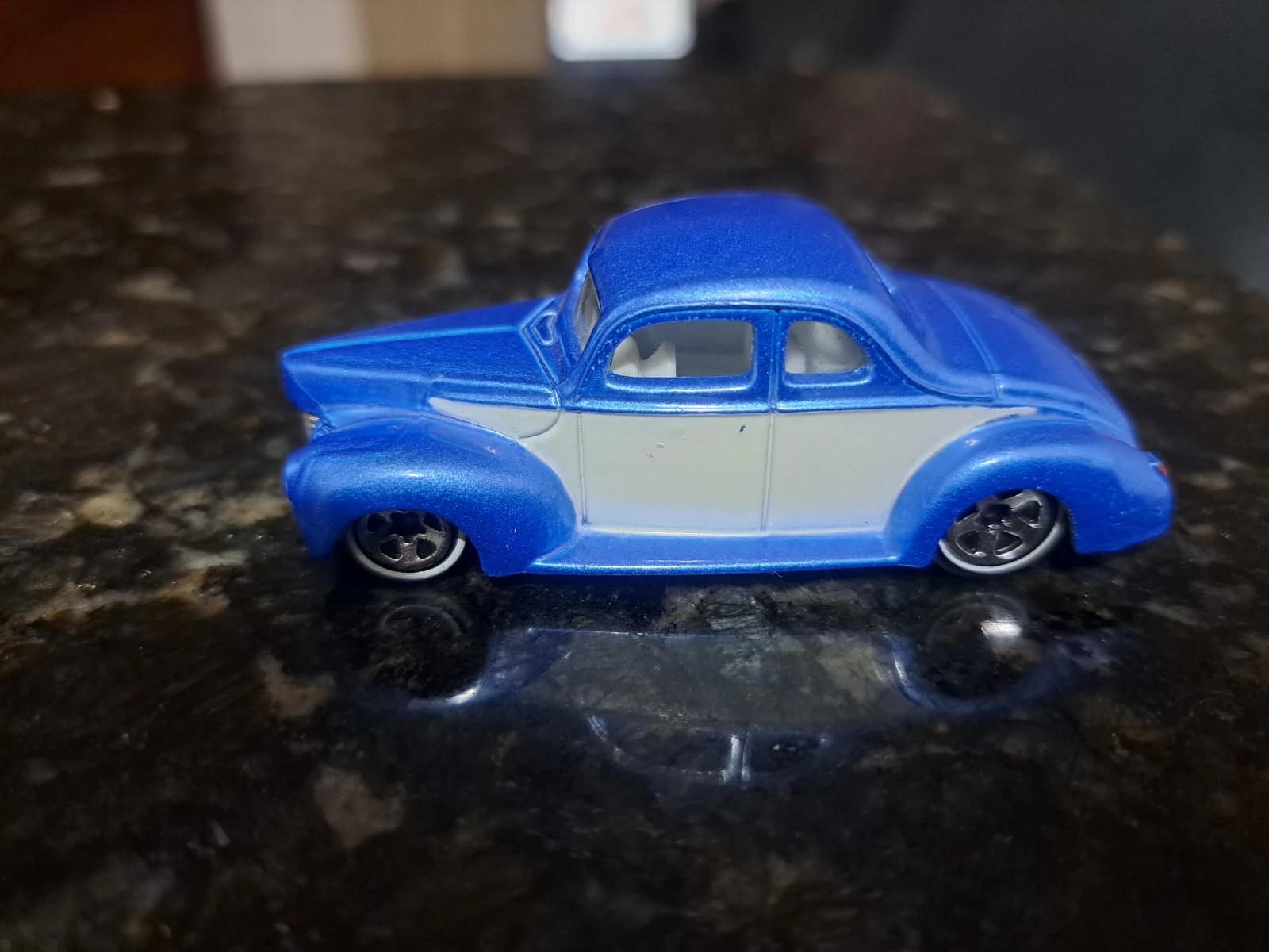 2008 '40 Ford Coupe (Metalflake Blue)