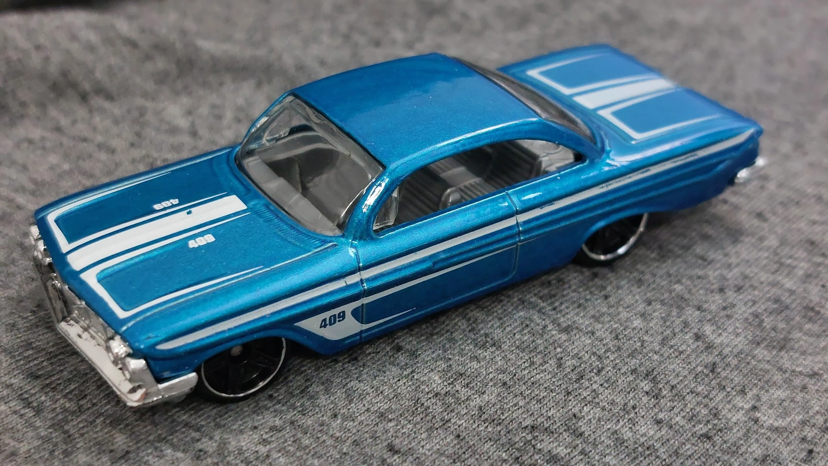 2012 '61 Impala (Metalflake Blue)