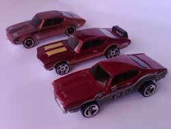 Hot Wheels Macchinine Rare Olds 442 W30 HDH09 Mattel Collezione 3/5