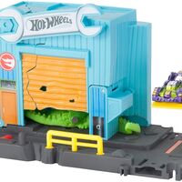 Gator garage attack online