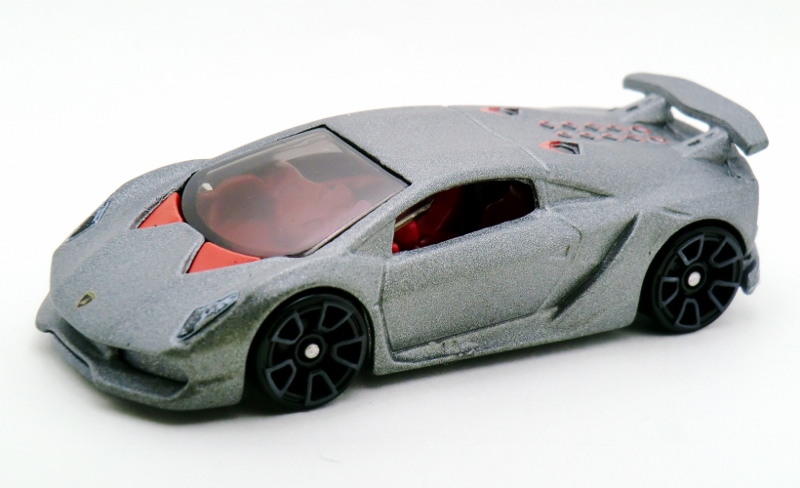 hot wheels lamborghini sesto elemento gold