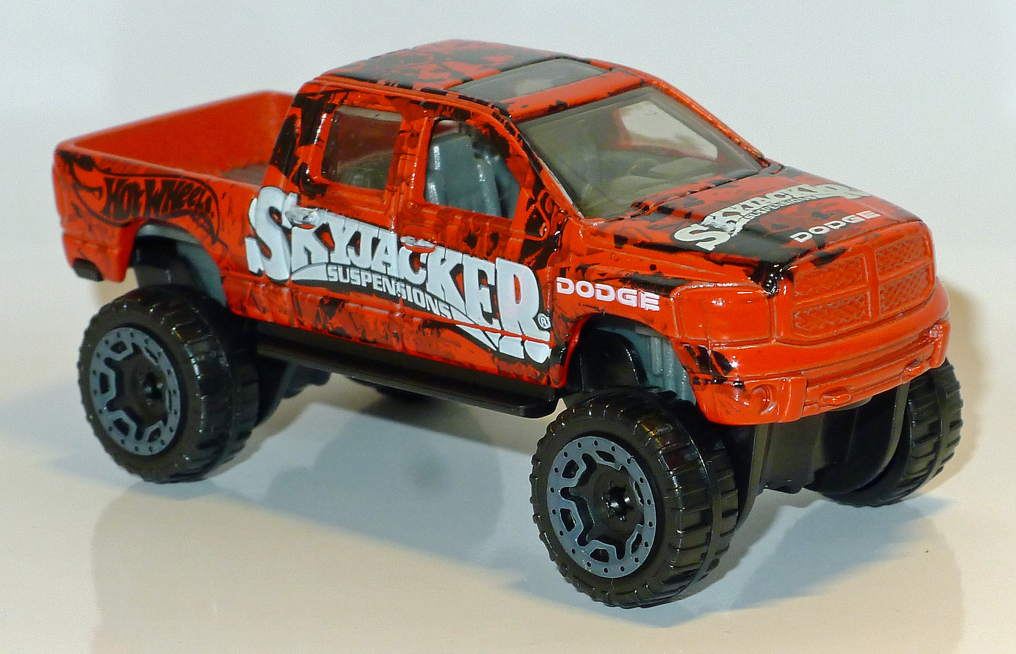 hot wheels dcc 2006 dodge ram 1500