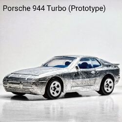 Hot Wheels 89 Porsche 944 Turbo 2020 B Case