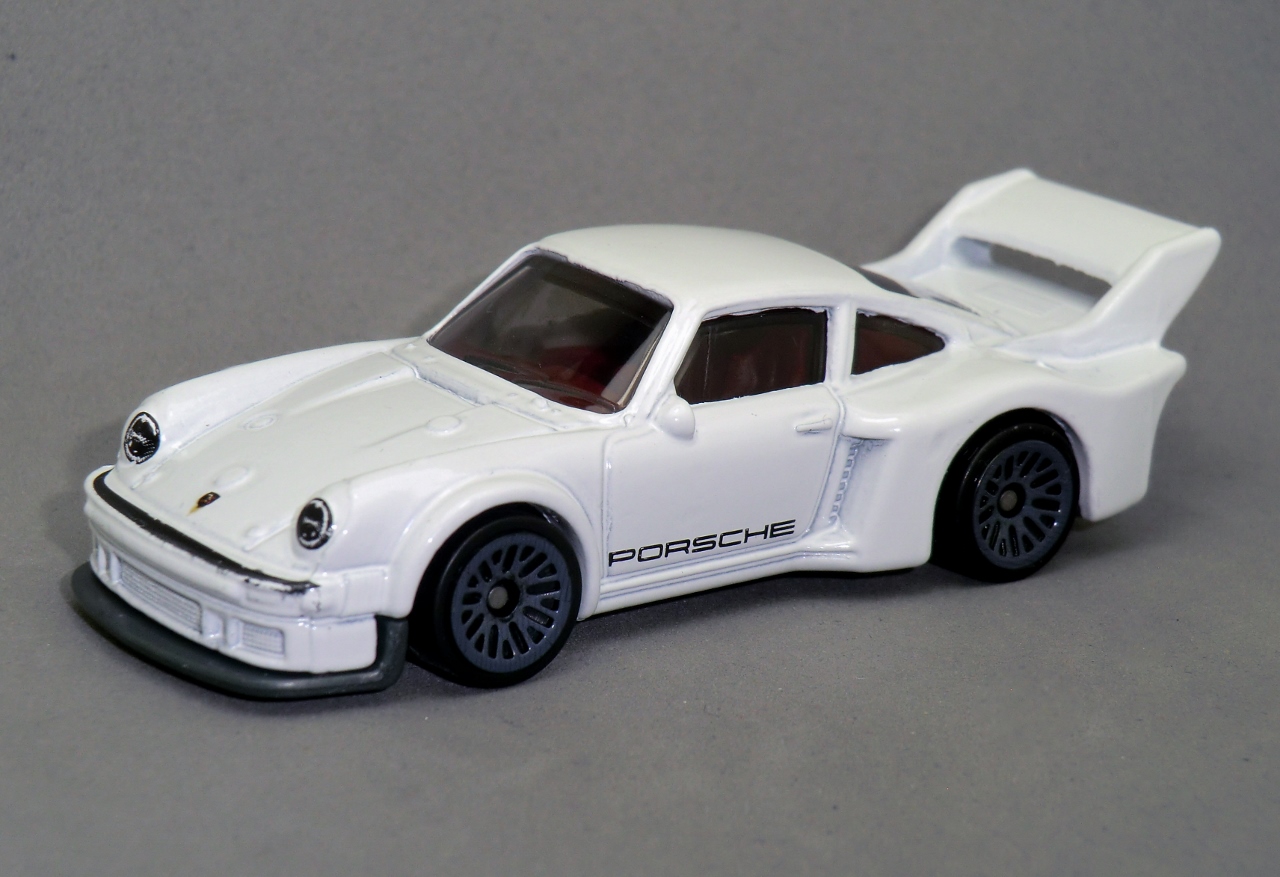 ホットウィール PORSHCHE 934 5 STH PORSCHE 934 TURBO RSR ホットウィール NEON SPEED - メルカリ