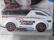 VansterHWCity14PWindow.jpg (987 KB) Partially molded window piece error.