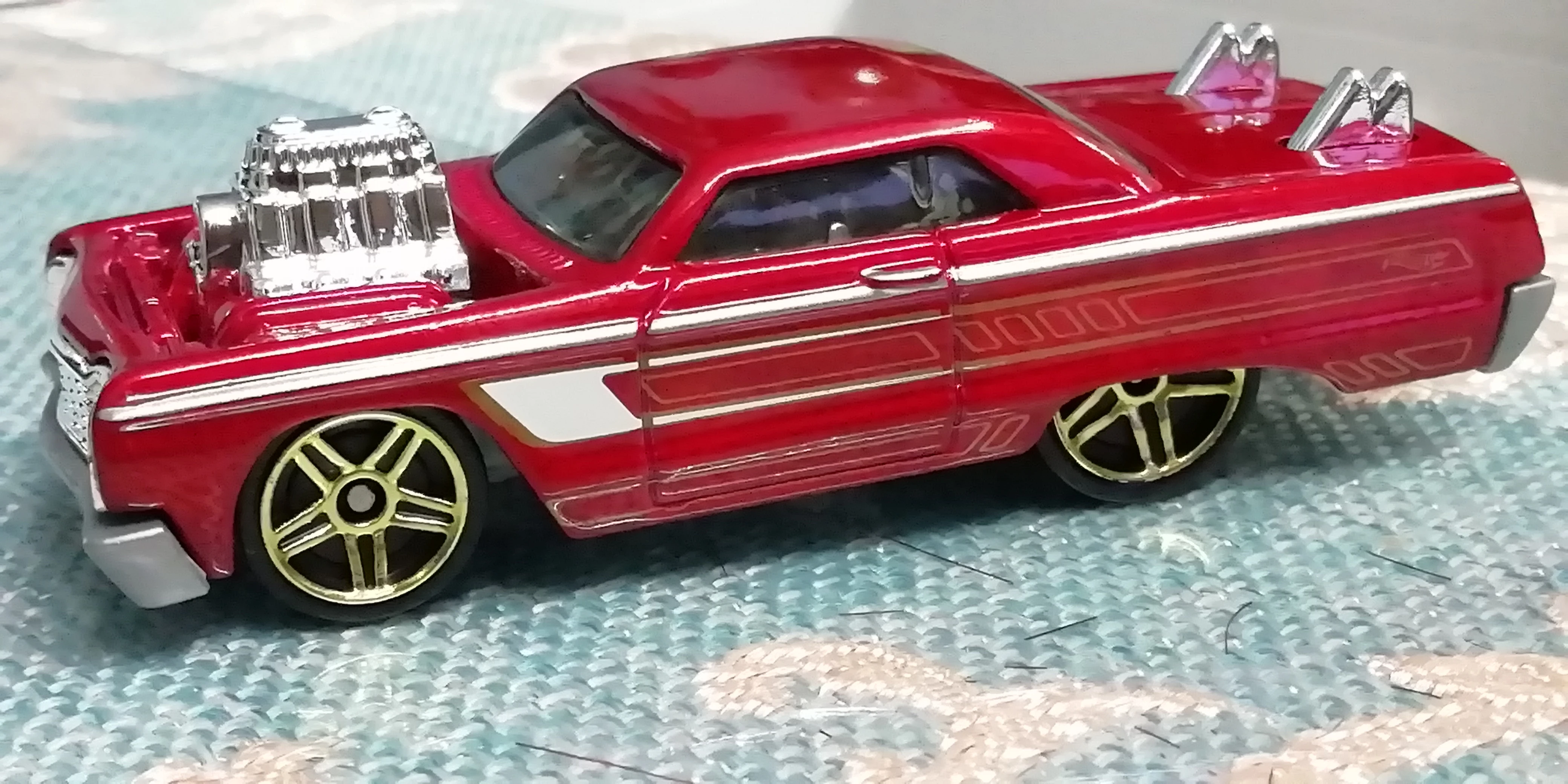 ホットウィール 51 MERC ヒロハタ 1964 インパラ TOONED 1964 Chevy
