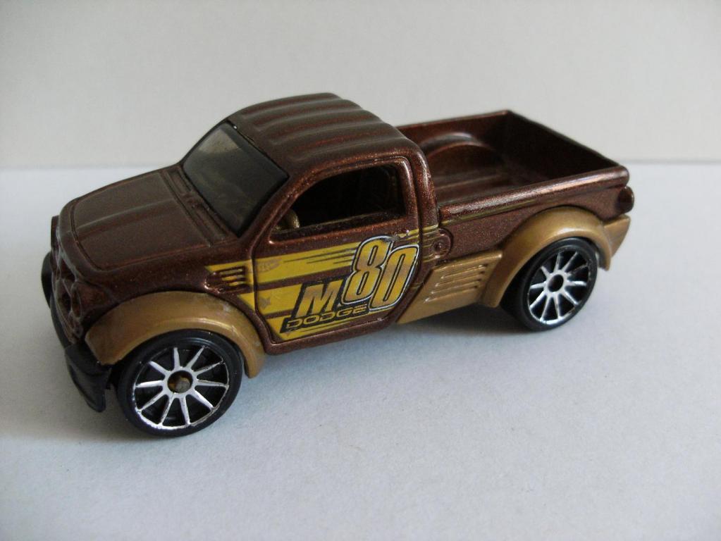 Dodge m80 deals hot wheels