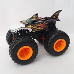 Hot Wheels Monster Trucks Shark Wreak 1:64 - Mattel GBT55