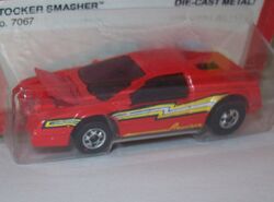 Vintage 1983 Hot Wheels Crack Ups Red Cruiser Car Wrecked 