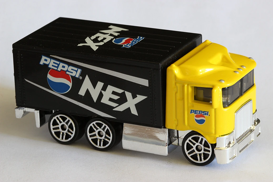 2007 Hiway Hauler (1992) (Yellow Cab, Black Box)