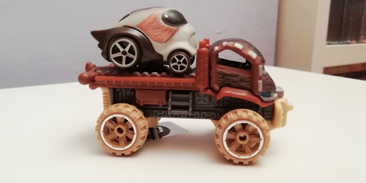 Chewbacca and Porg Hot Wheels Wiki Fandom