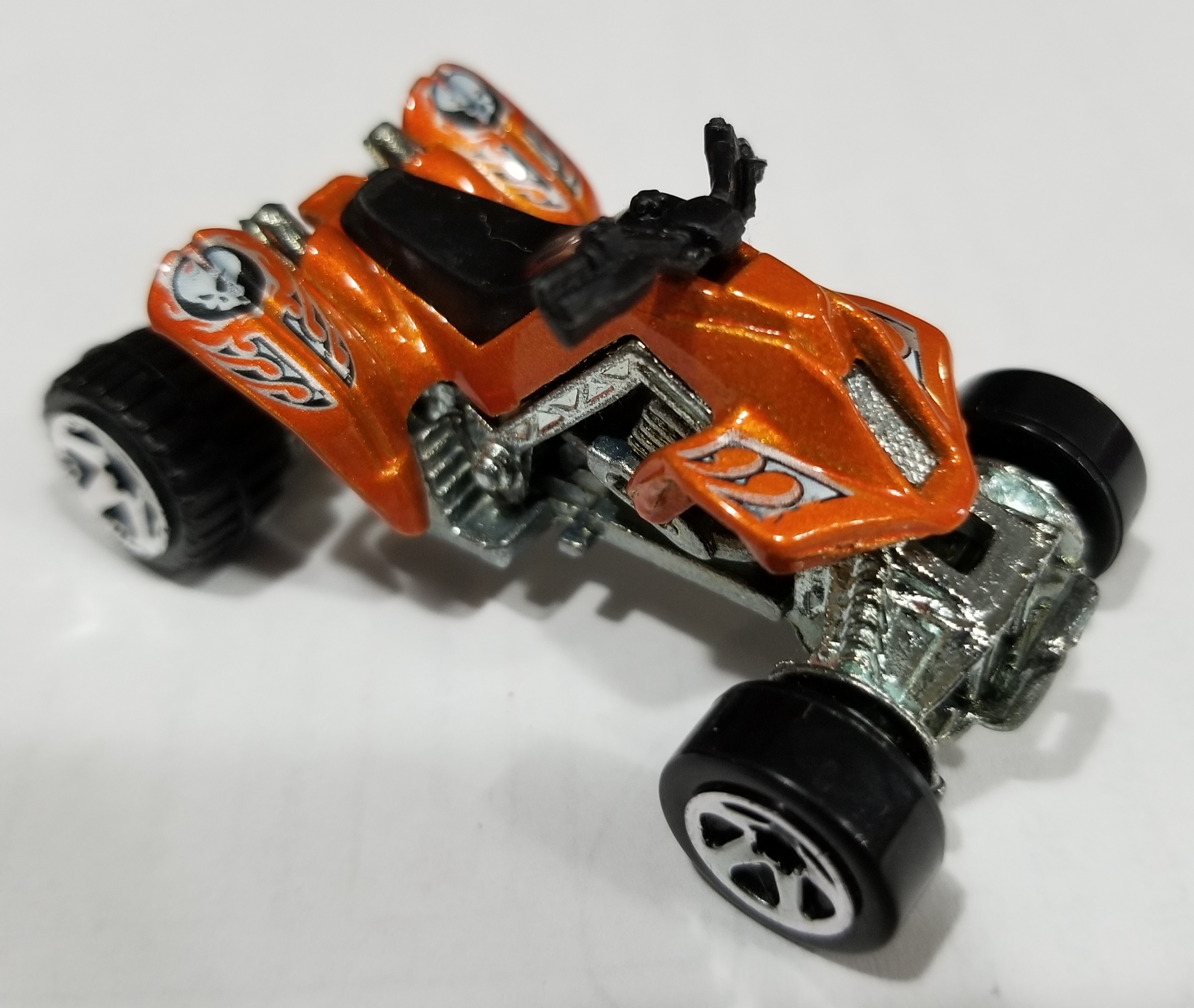 Hot Wheels Sand Stinger ミニカー Amazon.com: Hot Wheels Sand Stinger, [Green] 2003 First