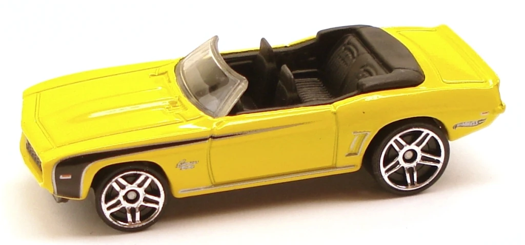 2011 '69 Camaro Convertible (Yellow)