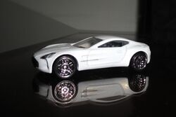801-327 アストンマーチン 1/64 ONE 77 White Amazon.com: Hot Wheels 2012 HW All Stars Aston Martin One-77