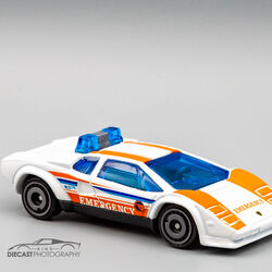 Hot wheels lamborghini countach pace car white 2025