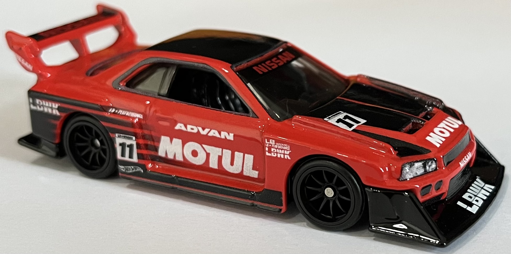 【10 pieces】 LB-ER34 SKYLINE Hot Wheels Amazon.com: Hot Wheels LB-ER34 Super Silhouette Nissan