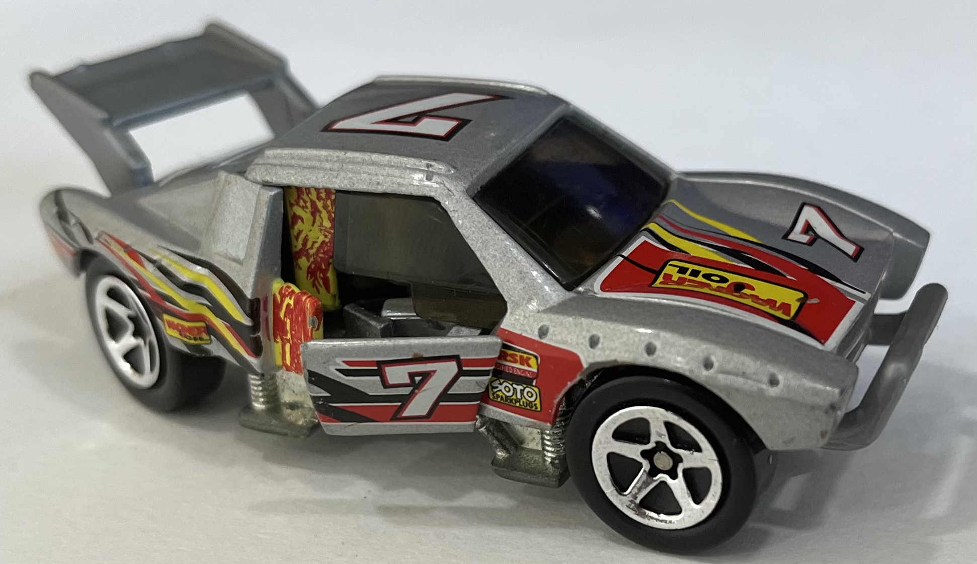 Hot Wheels: Crash!, Hot Wheels Wiki