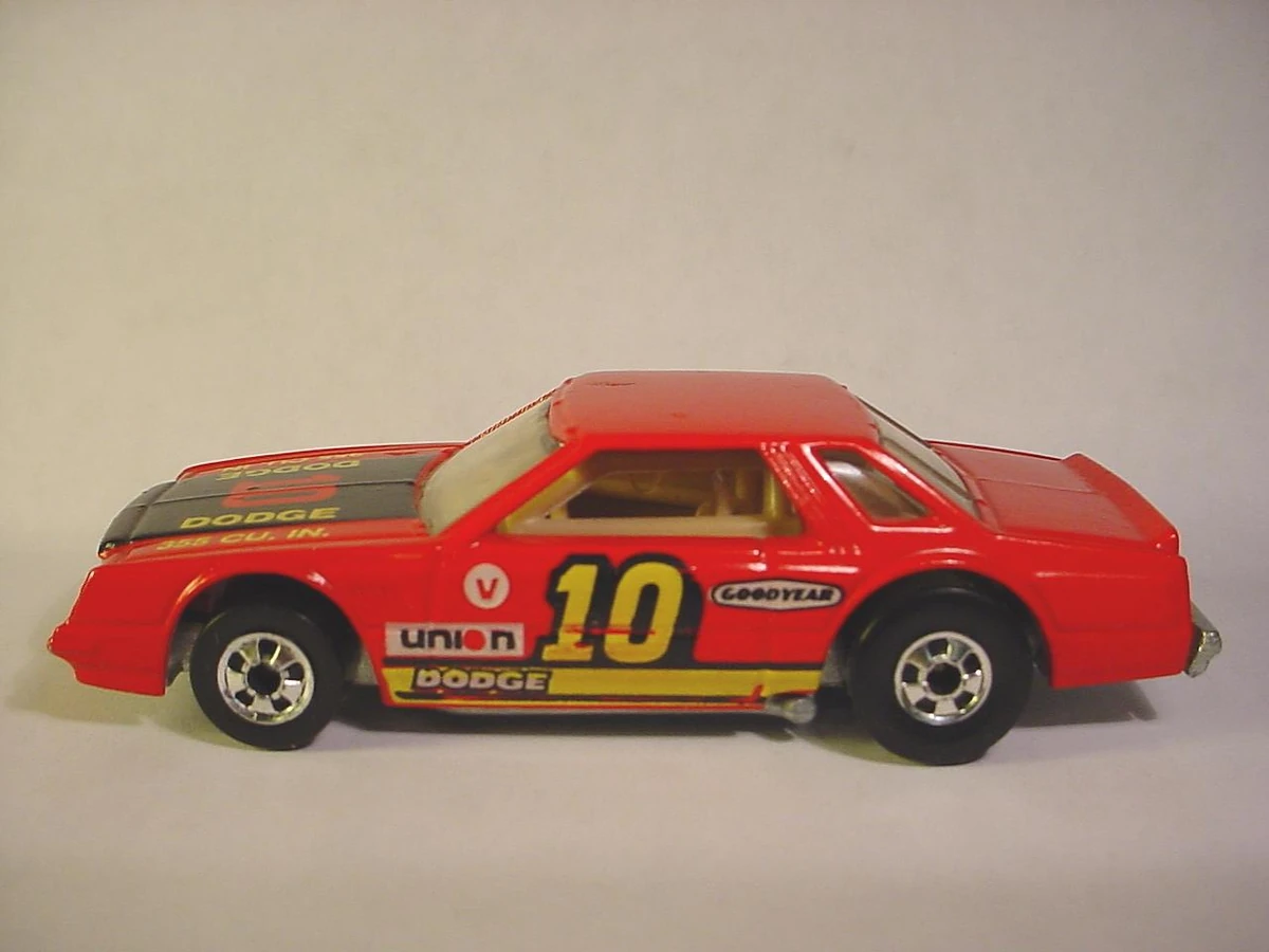 1981 Vintage Hot Wheels Mirada Stocker #10 Red 1700 Hong Kong Die-Cast Metal A