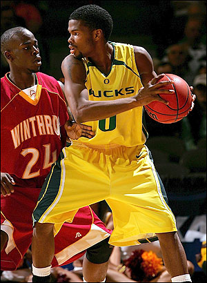 Aaron Brooks (basketball) - Wikipedia