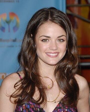 Lucy Hale How I Met Your Mother Wiki Fandom
