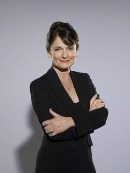 Angela-petrelli-photo