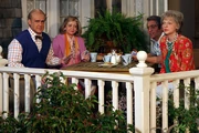 Karen-and-the-gang-on-the-porch