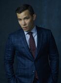 Oliver Hampton (Conrad Ricamora)