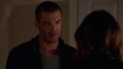 3x08 Frank.jpg