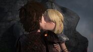 Hiccup and Astrid kissing KODP2 2