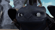 Toothless doesn't want to leave Scauldy.gif