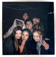 3x03 Group BTS 2.jpg (165 KB)