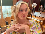 3x02 Val BTS 1.jpg (195 KB)