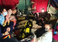 3x03 Group BTS 5.jpg (53 KB)