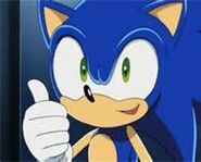 Sonic thumb up