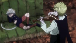 Shaiapouf seemed to pass the time by playing his violin